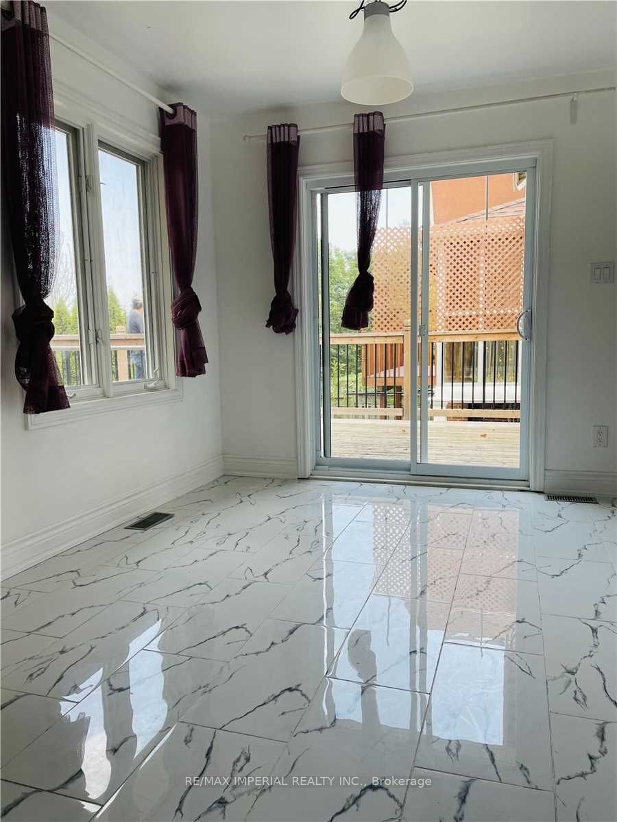 Additional image 6 of Upper-5295 Thornwood Drive, Mississauga, ON, L4Z 3J3