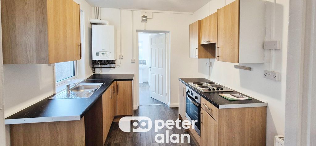 Additional image 9 of 3 bed property to rentRockingham Terrace, Neath SA11