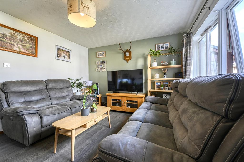 Additional image 2 of 2 bed flat for saleTowerhill Crescent, Inverness IV2