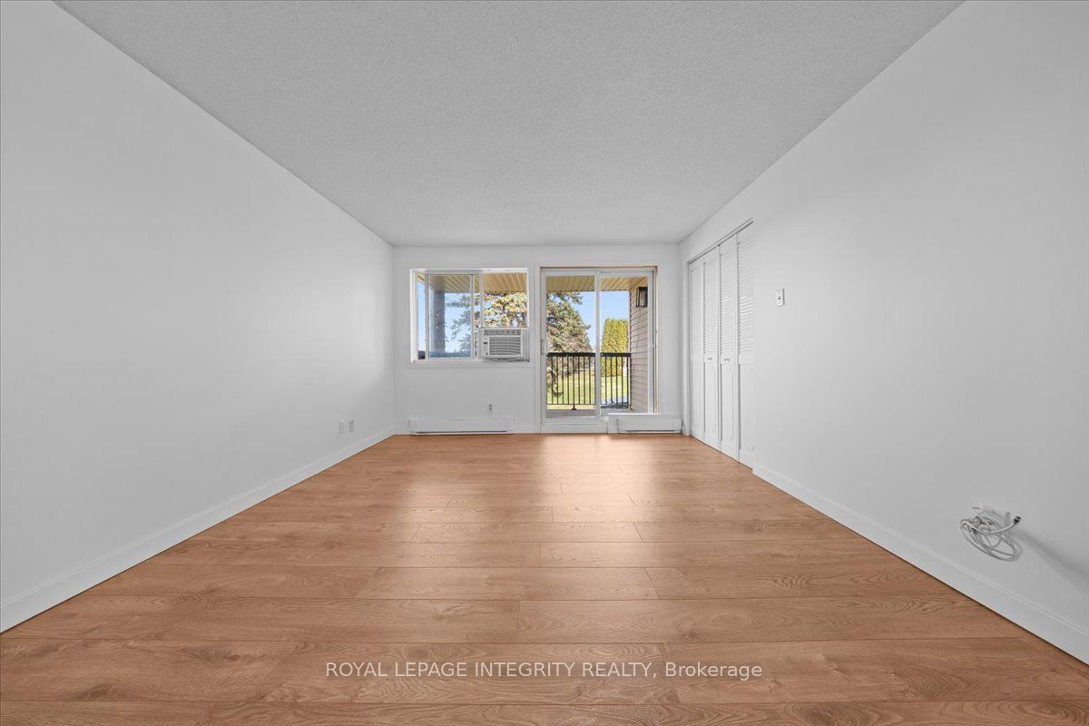 Additional image 4 of 207-6470 Bilberry Drive, Ottawa, ON, K1C 4P1