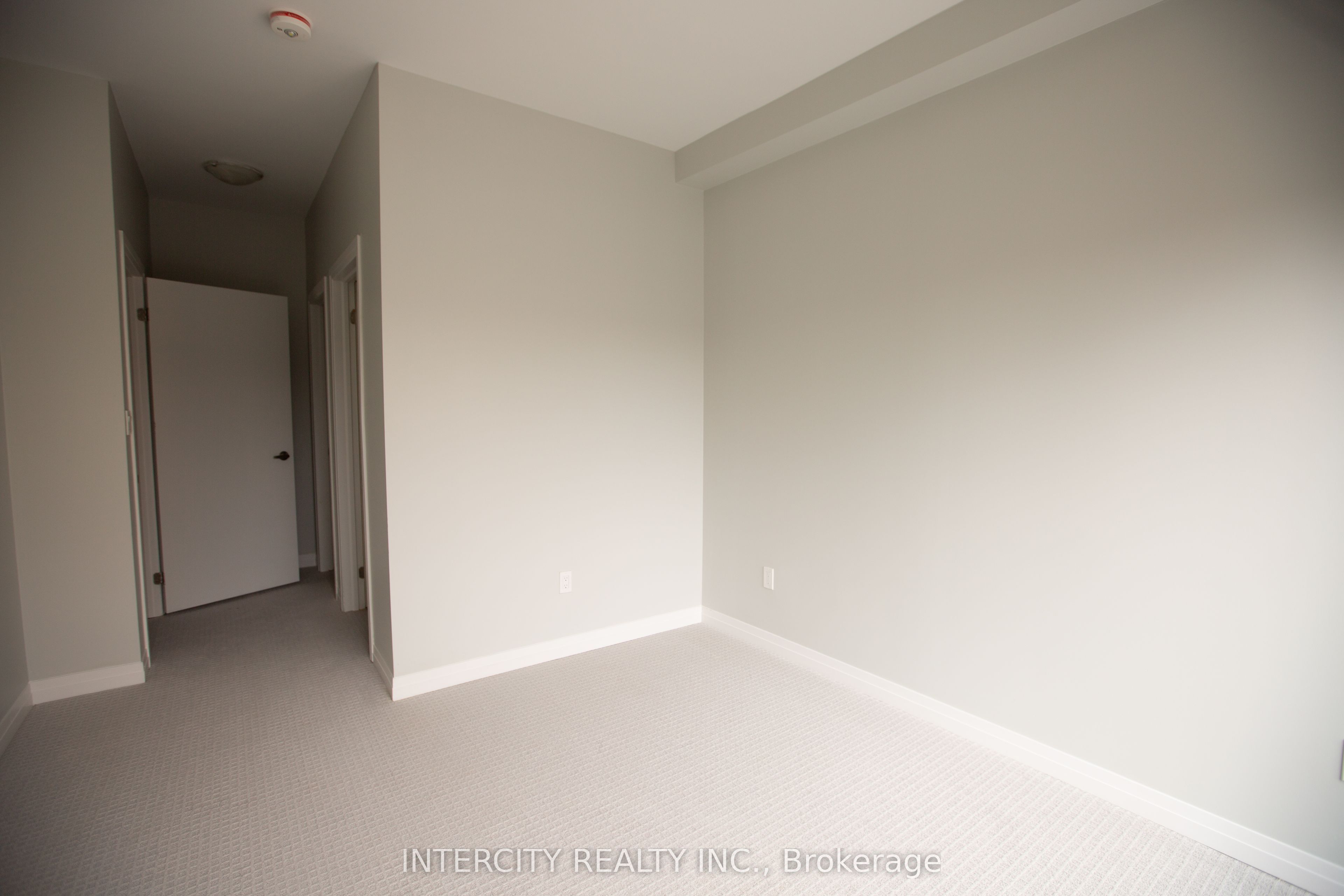 Additional image 3 of 210-1165 Journeyman Lane, Mississauga, ON, L5J 0B5