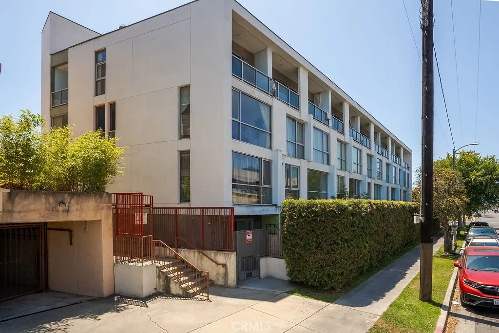 Additional image 48 of 2400 Corinth Avenue Unit 21, Los Angeles, CA 90064