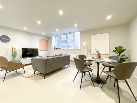 Roco, 19 James Street L2