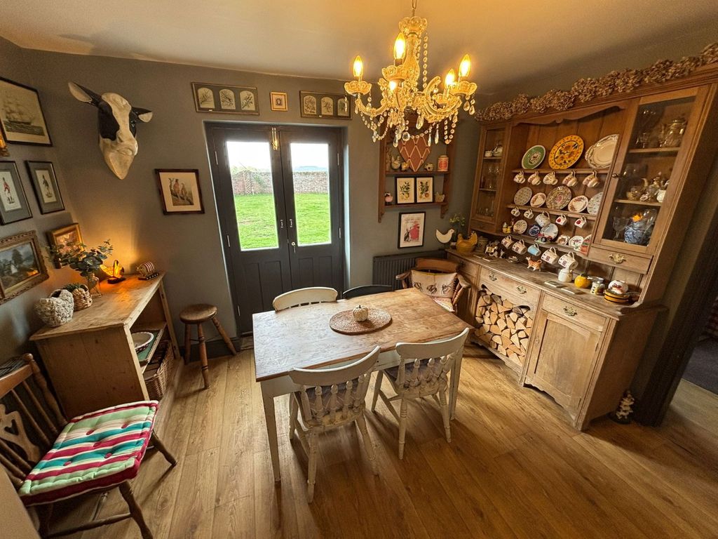 Additional image 8 of 5 bed detached house to rentSouth Dalton, Beverley, East Yorkshire HU17