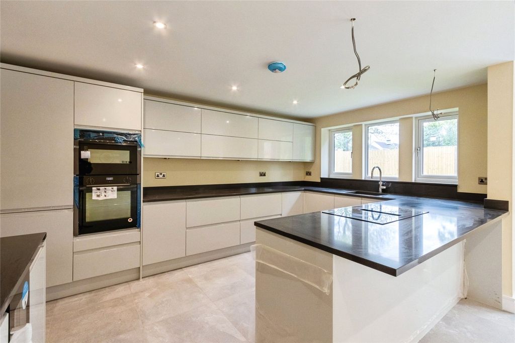 Additional image 8 of 6 bed detached house for saleManor Court, Horbury, Wakefield WF4