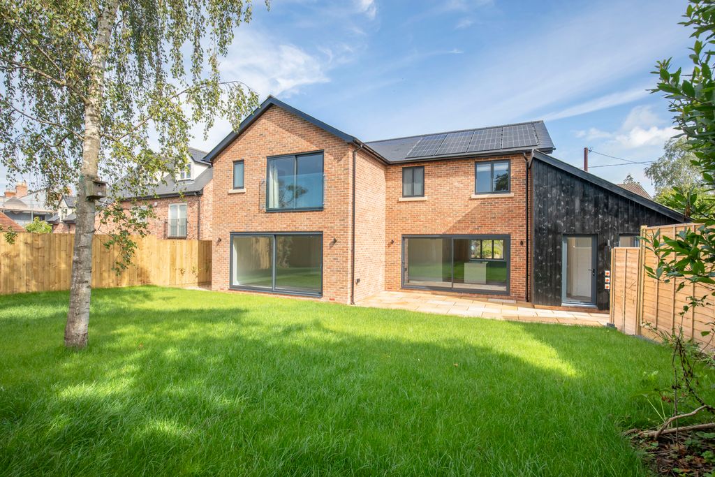 Additional image 16 of 4 bed detached house to rentBlacksmith Lane, Cheltenham GL52