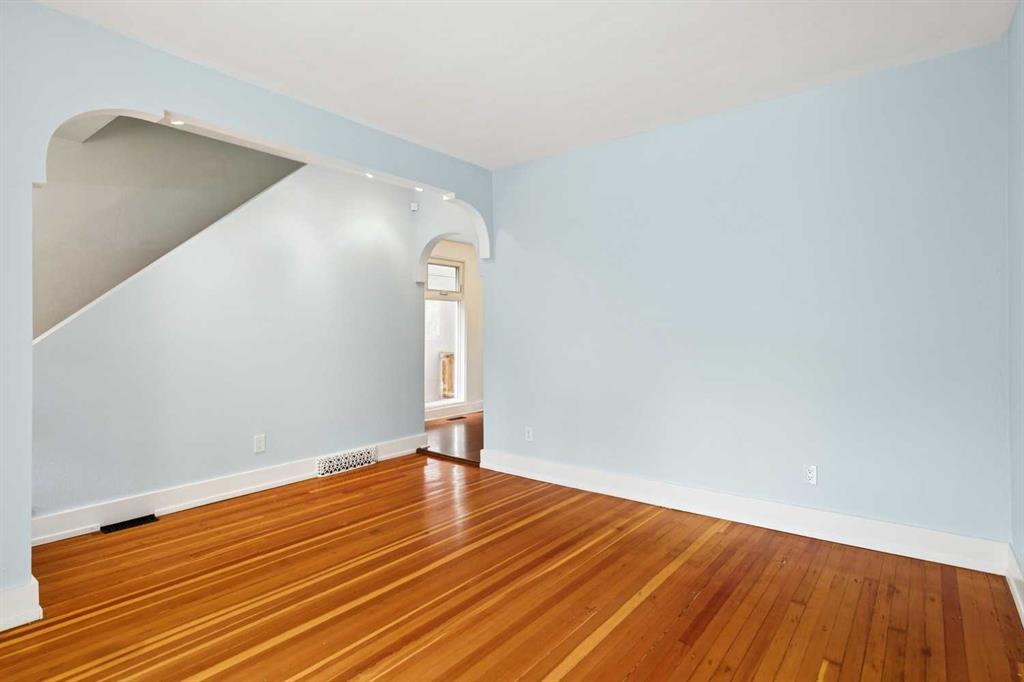 Additional image 6 of 2128 Broadview Road NW, Calgary, AB, T2N3H9