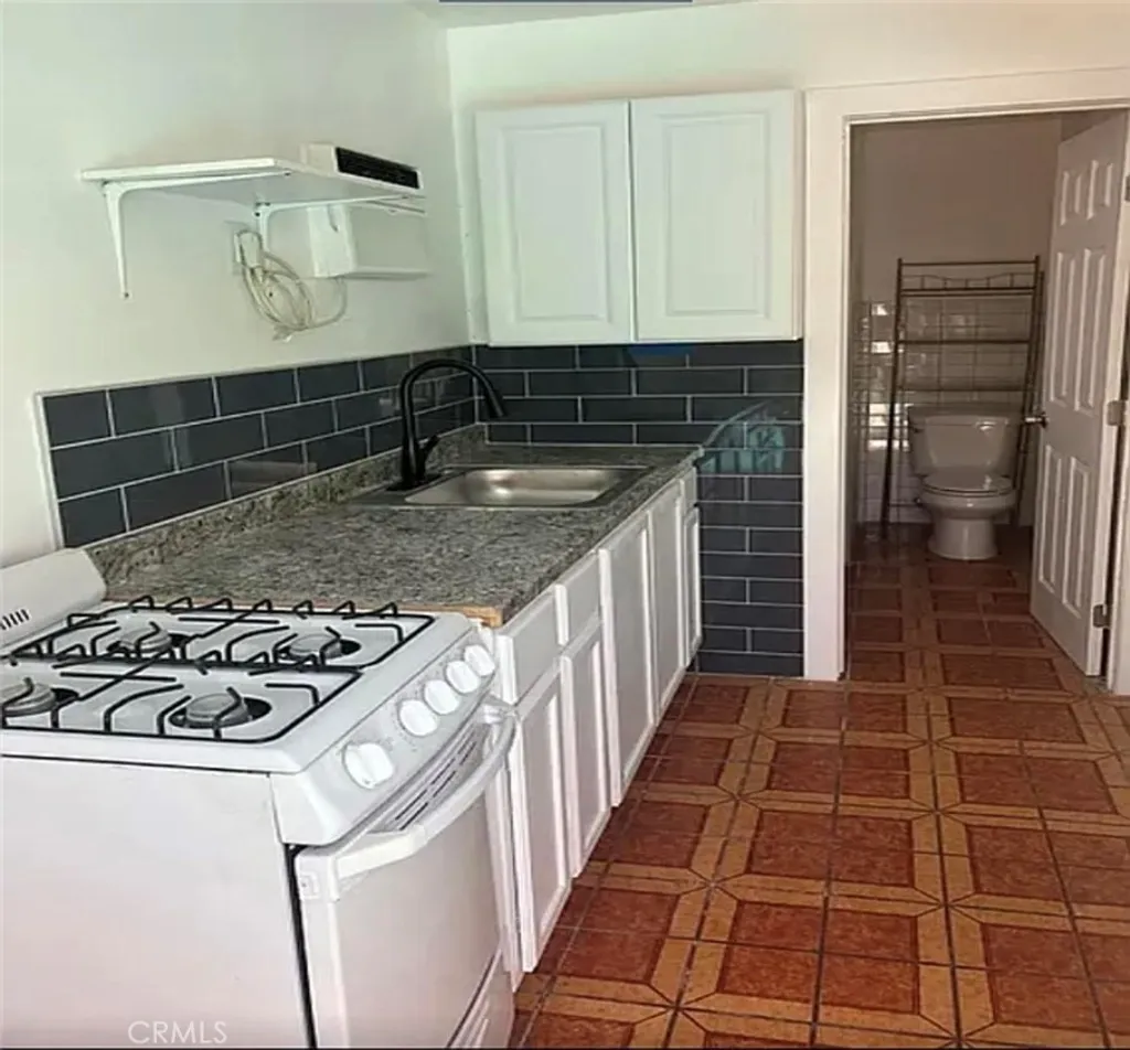 Additional image 10 of 6302 Cleon Ave, North Hollywood, CA 91606