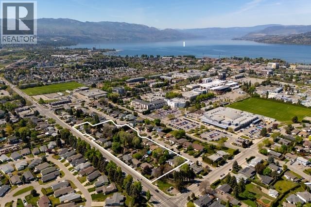 Additional image 3 of 3007 Lowe Court, Kelowna, BC, V1Y8L3