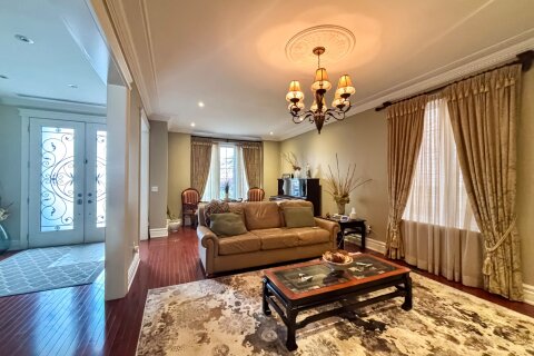 Additional image 8 of 38 Wilmar Road, Toronto, ON, M9B 3R9