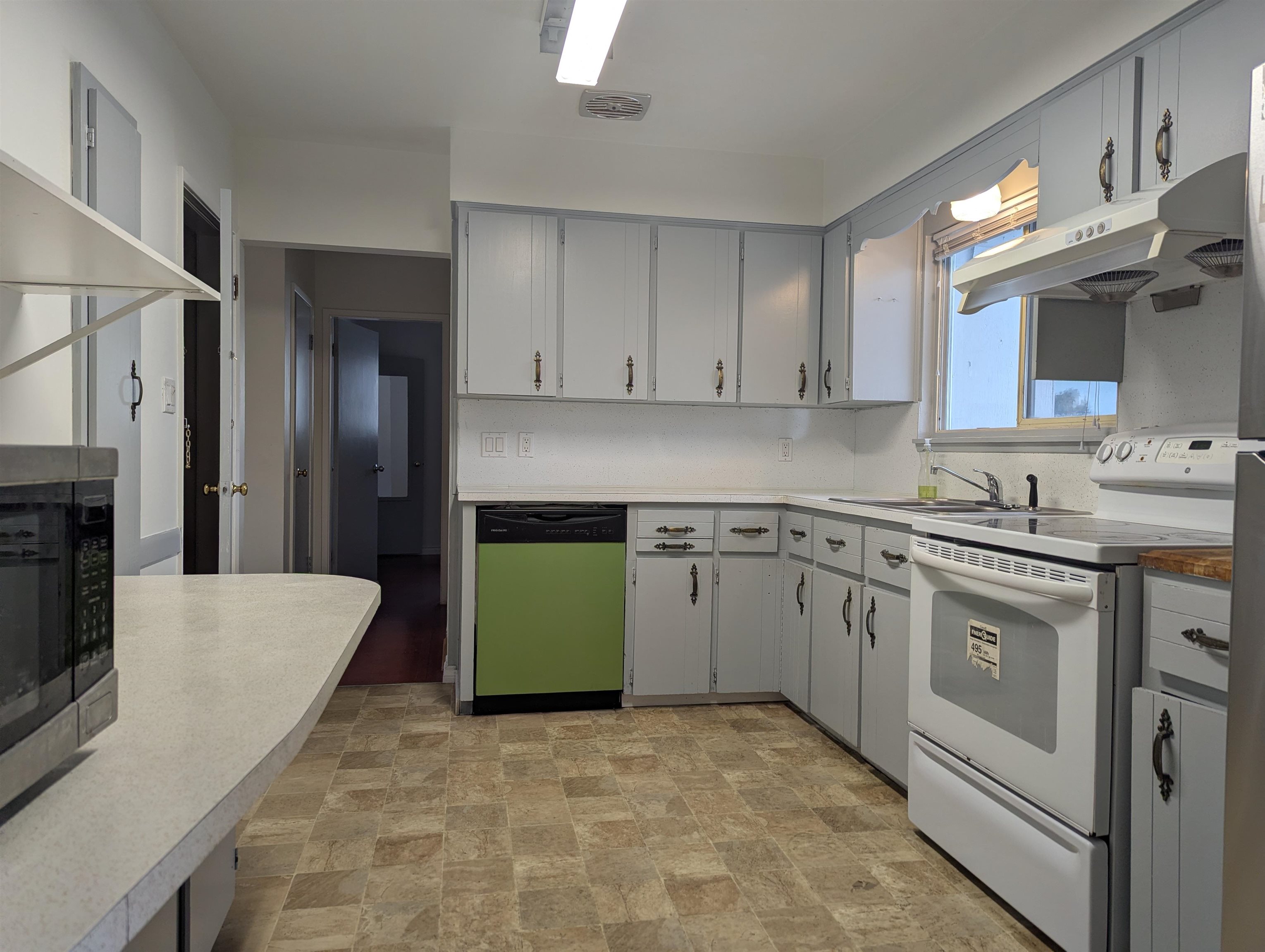 Additional image 4 of 8052 11th Avenue, Burnaby, BC, V3N 2N7