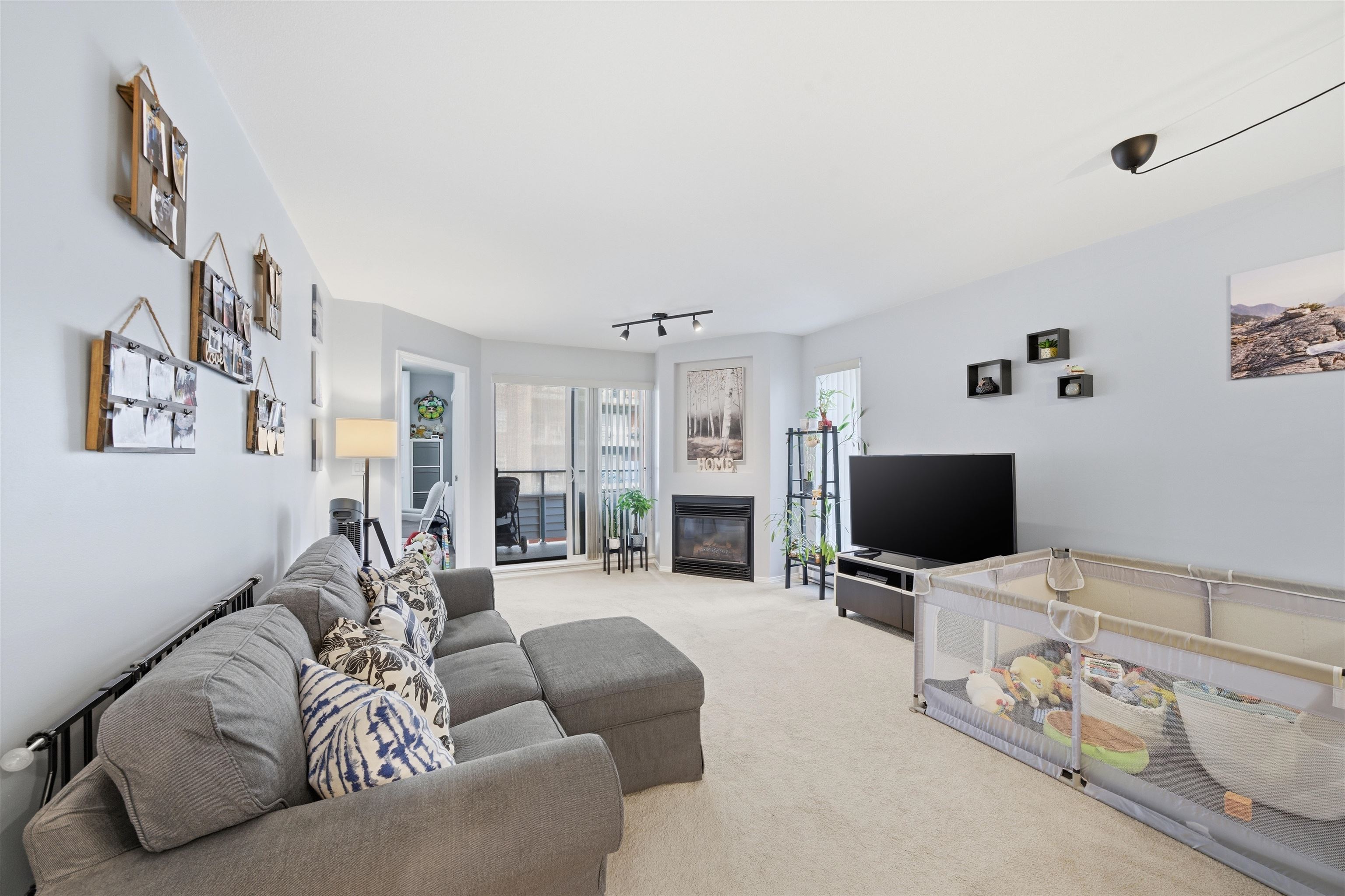 Additional image 6 of 309-2915 Glen Drive, Coquitlam, BC, V3B 7H8