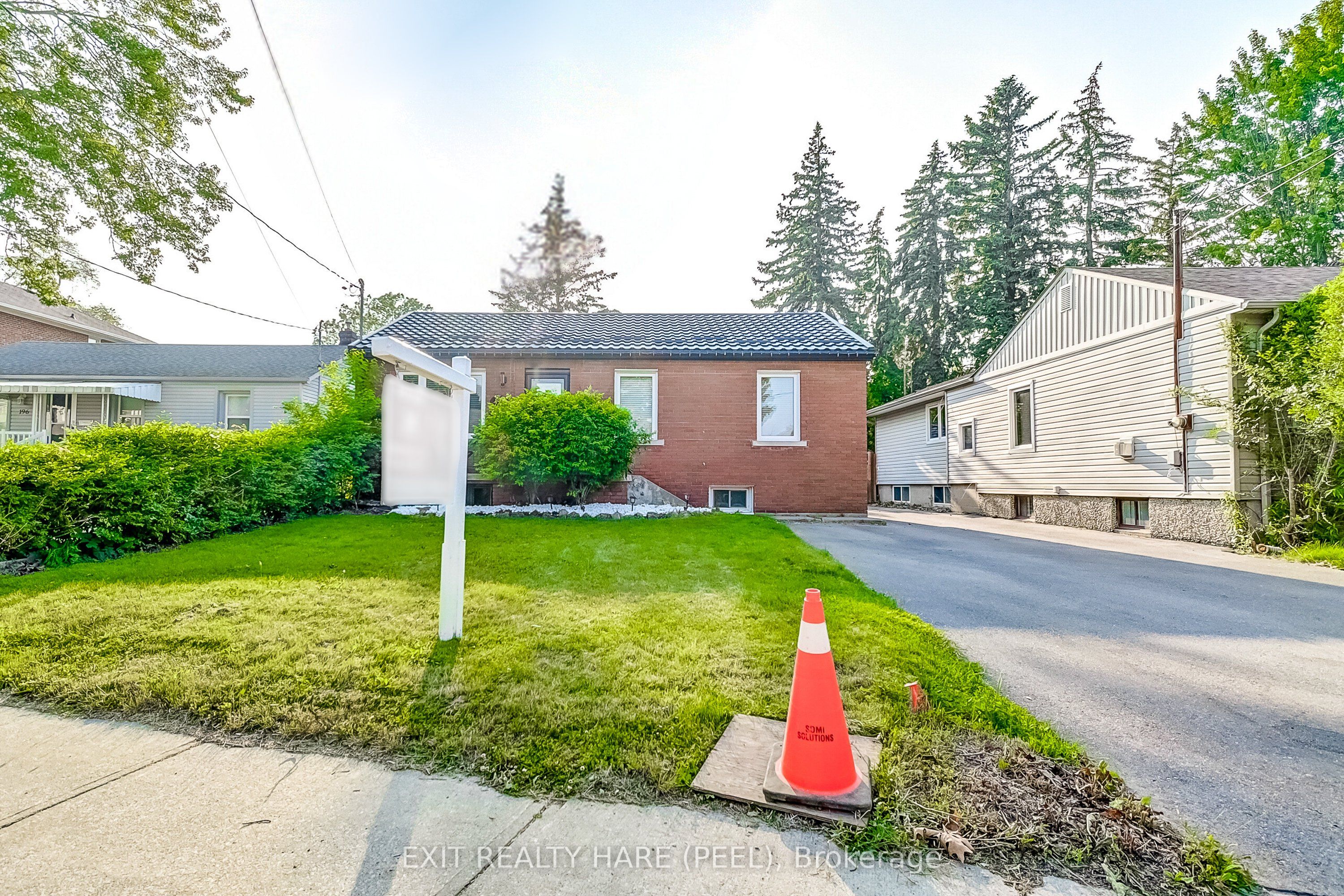 Additional image 3 of 194 Queen Street W, Mississauga, ON, L5H 1L6