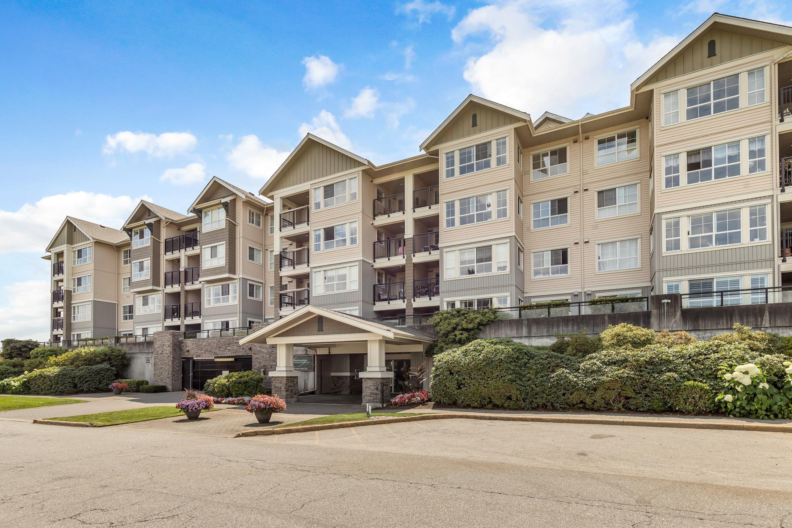 317-19673 Meadow Gardens Way, Pitt Meadows, BC, V3Y 0A1