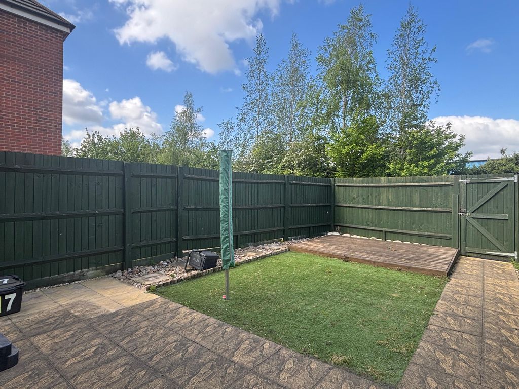 Additional image 14 of 3 bed semi-detached house to rentWheatcroft Way, Swindon SN1