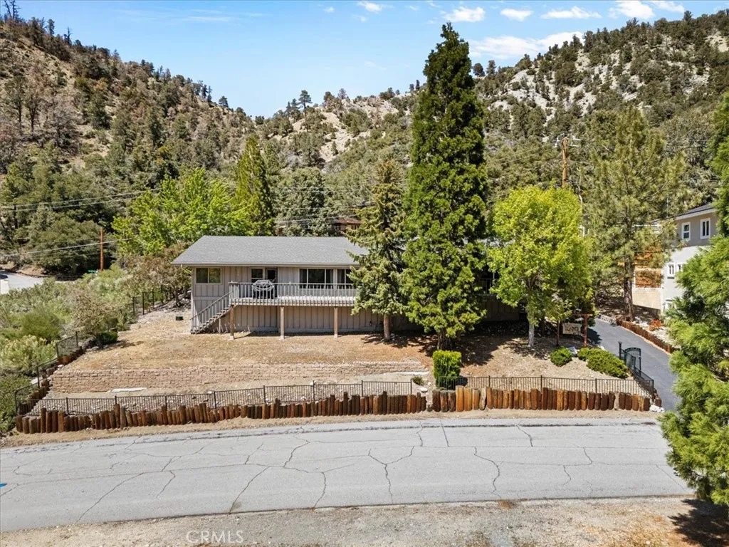 Additional image 3 of 1090 Rivera Dr, Wrightwood, CA 92397
