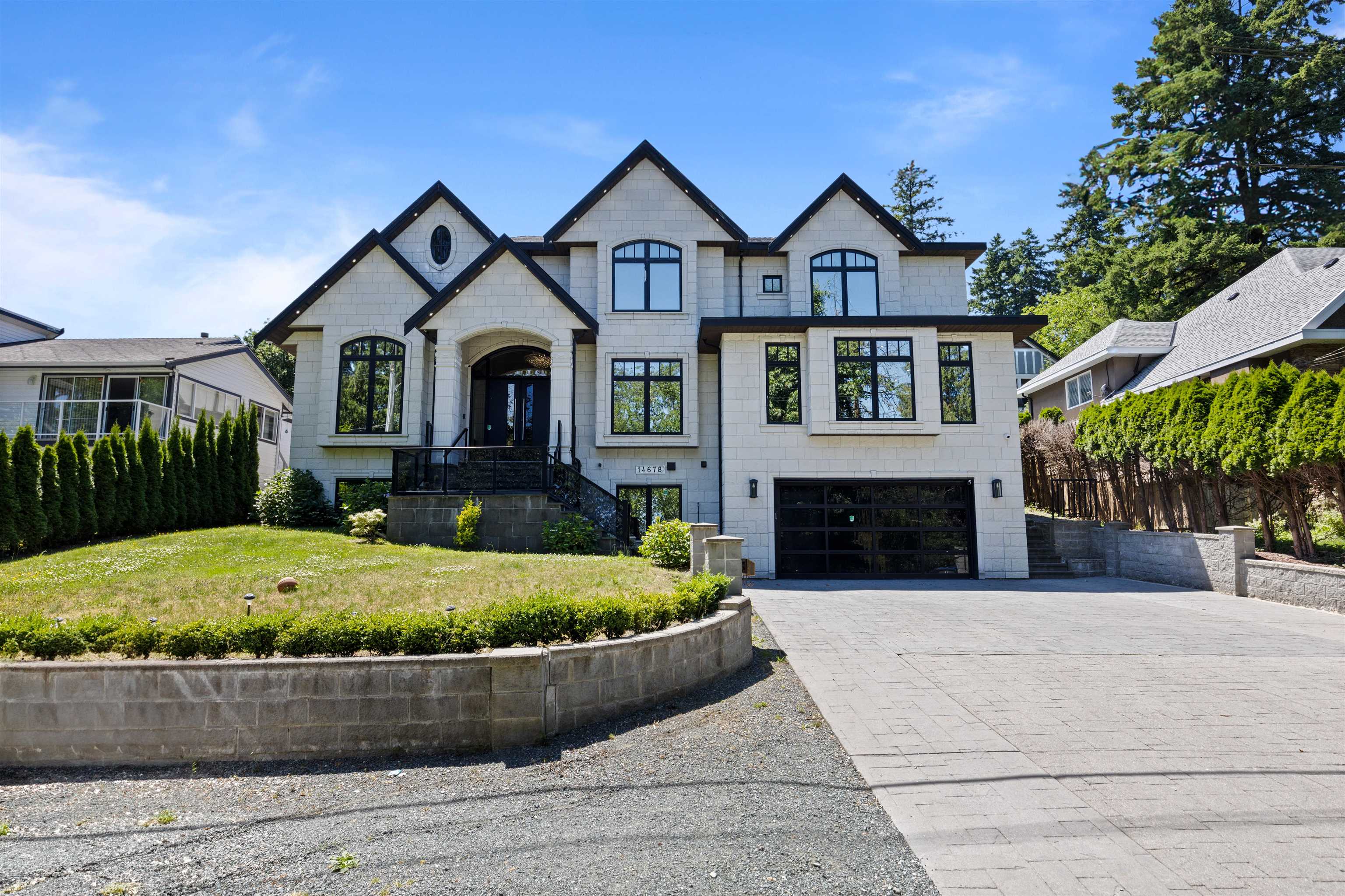 14678 St Andrews Drive, Surrey, BC, V3R 5V4