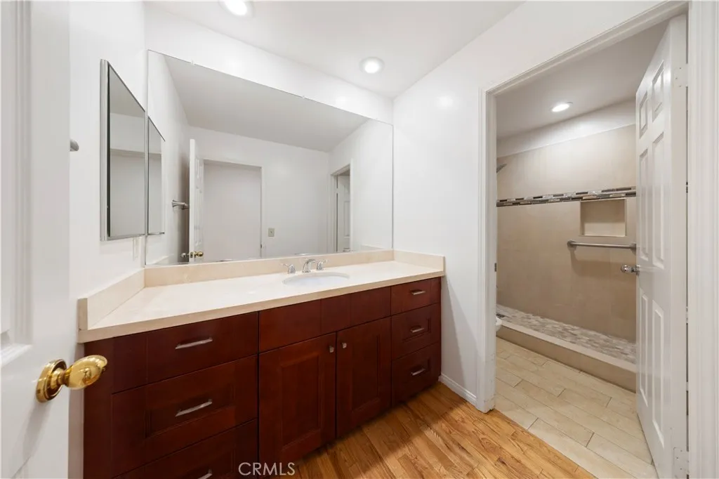 Additional image 36 of 2 Saros Unit 70, Irvine, CA 92603