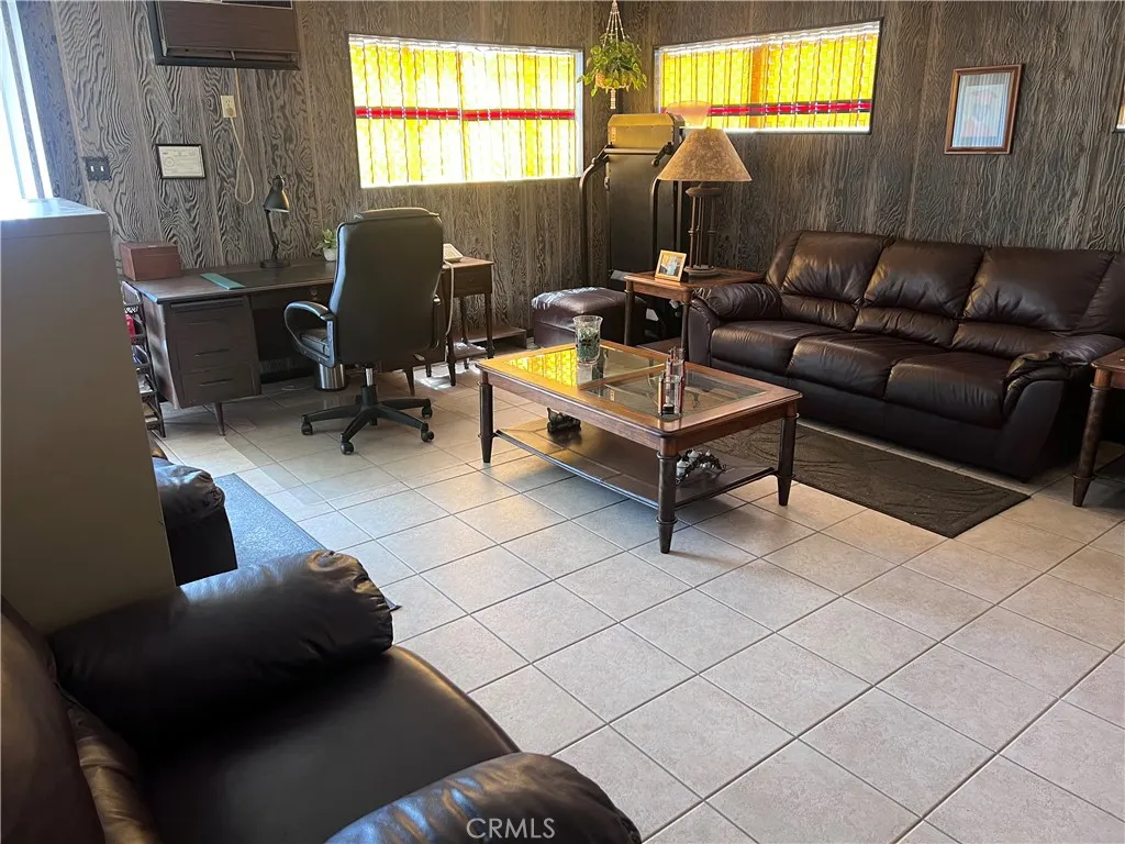 Additional image 13 of 414 E 137th St, Los Angeles, CA 90061