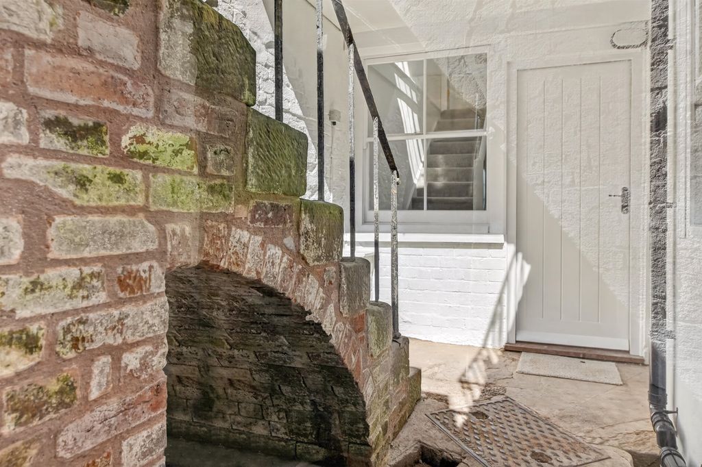 Additional image 20 of 3 bed flat for saleHigh Street, Ross-On-Wye, Herefordshire HR9