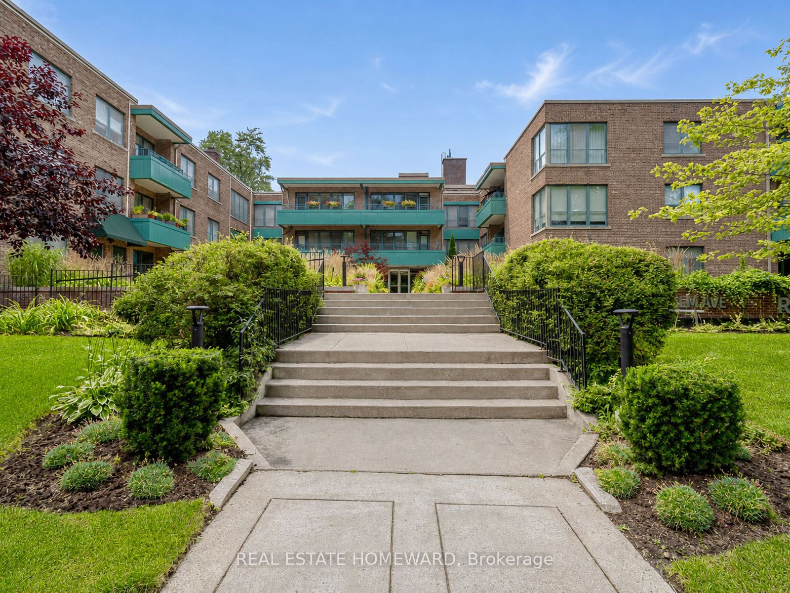 309-30 Elm Avenue, Toronto, ON, M4W 1N5