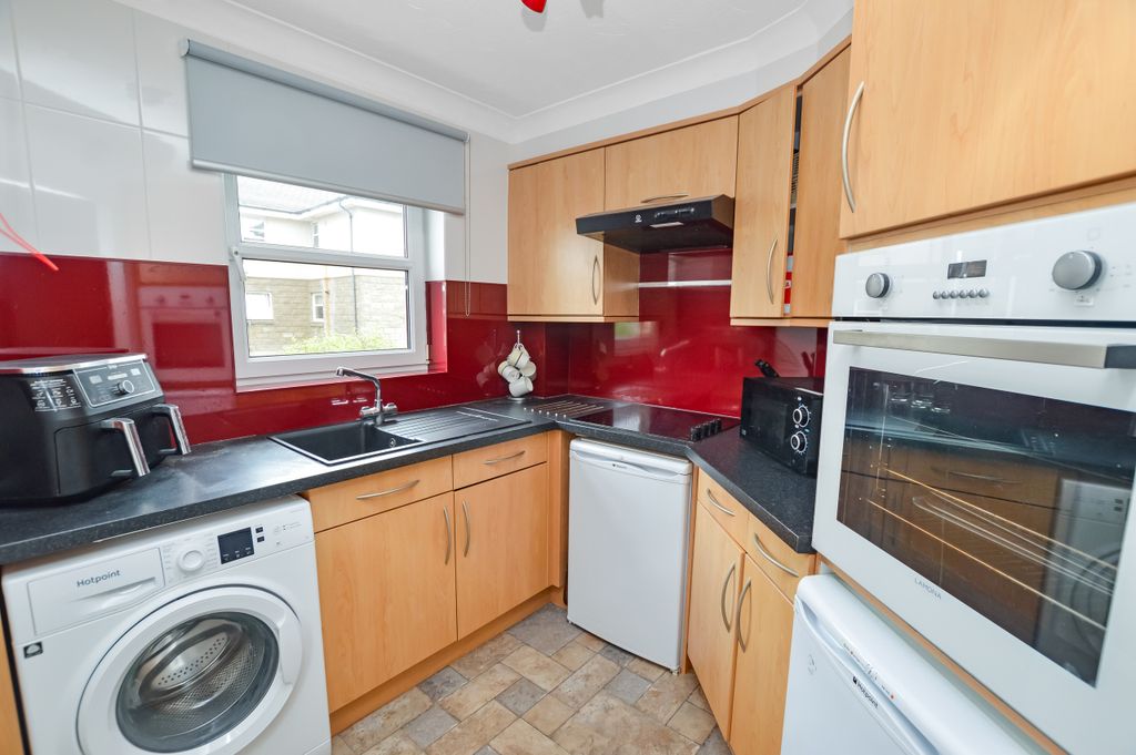 Additional image 6 of 2 bed flat for sale24 Woodside Walk, Hamilton, South Lanarkshire ML3