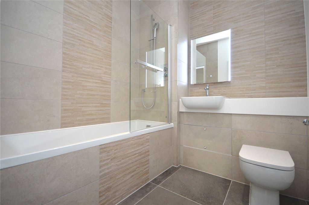 Additional image 4 of 2 bed flat to rentNorth Star House, North Star Avenue, Swindon, Wiltshire SN2