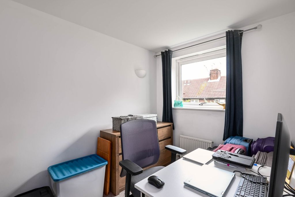 Additional image 6 of 2 bed flat for saleBootham Place, York YO30