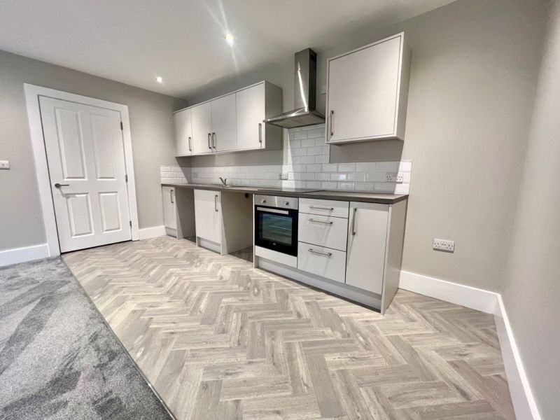 2 bed bungalow to rentThe Lodge, Abbey Road, Grimsby DN32