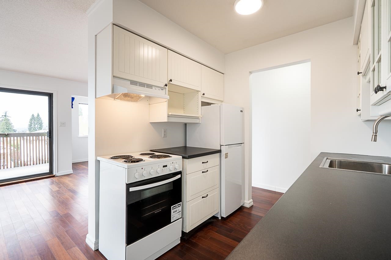 Additional image 6 of 203-107 27th Street W, North Vancouver, BC, V7N 4G5