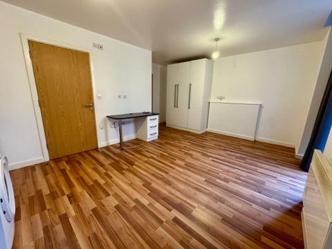 Clyde Court, Leicester LE1, Property to rent