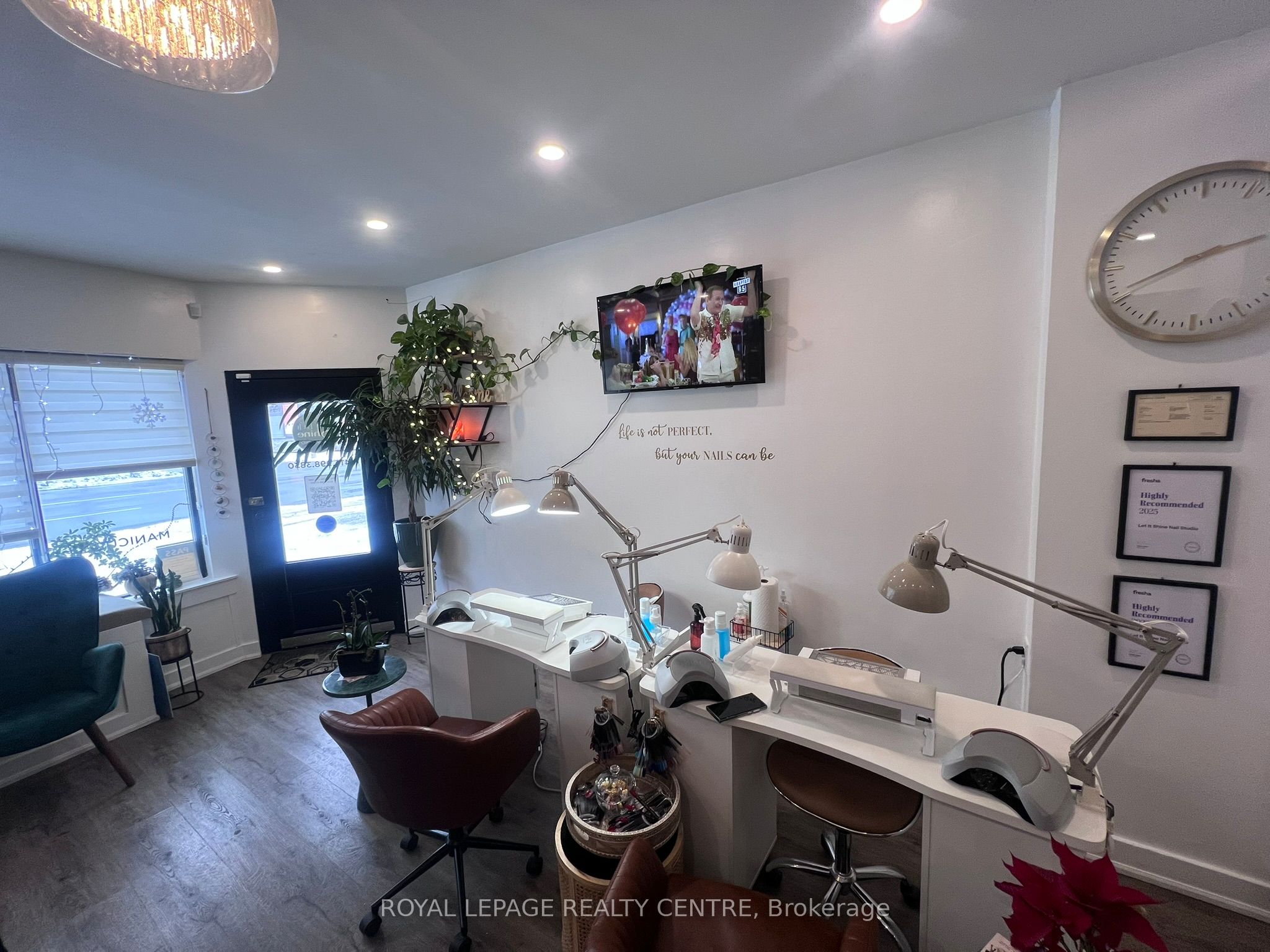 Additional image 5 of 745 Lakeshore Road E, Mississauga, ON, L5E 1C6