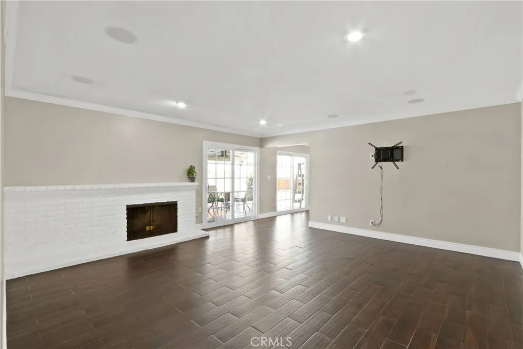 Additional image 3 of 2455 E Westport Circle, Anaheim, CA 92806