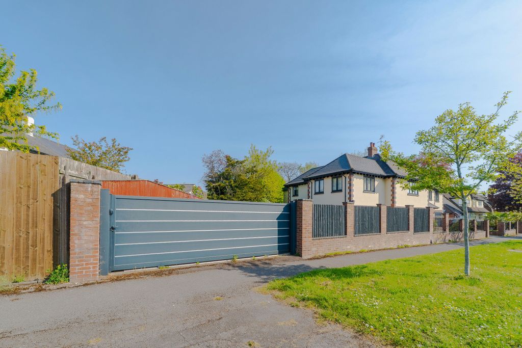 Additional image 47 of 6 bed detached house for saleBarlows Road, Edgbaston B15