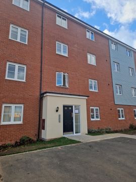 Chelmsford Drive, Coventry CV6, Block of flats to rent