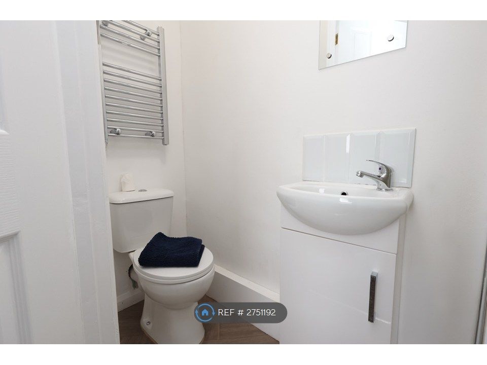 Additional image 13 of Room to rentNew St, Burry Port SA16