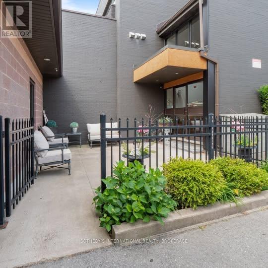 3B - 320 VINE STREET