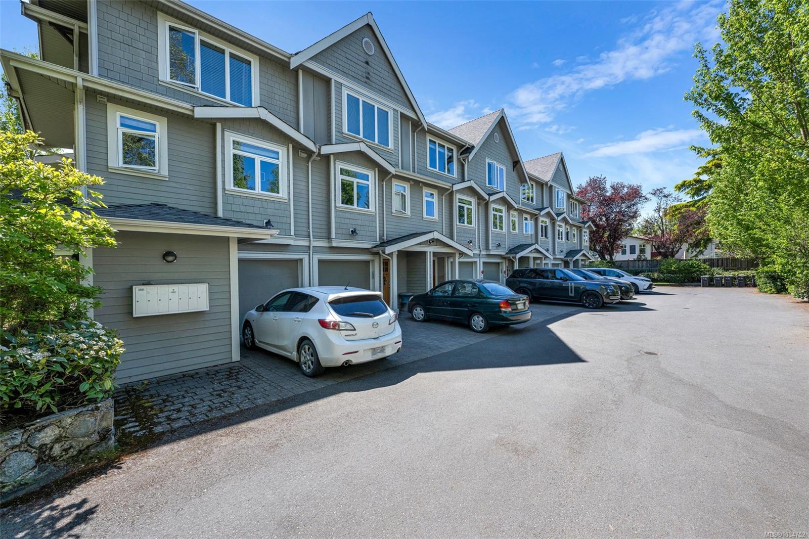 Additional image 3 of 3-2918 Shelbourne Street, Victoria, BC, V8R 4M6