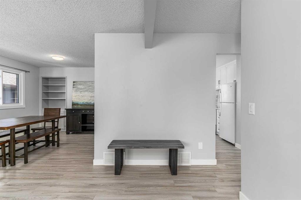 Additional image 6 of 36 Bearberry Crescent NW, Calgary, AB, T3K 1R2