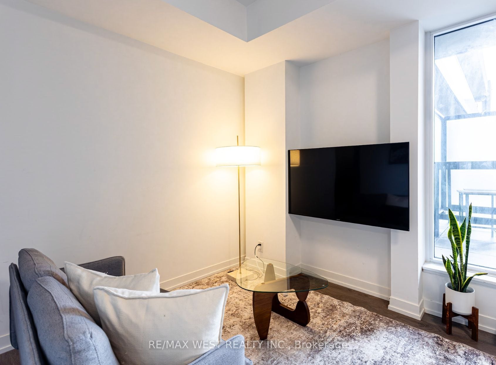 Additional image 4 of 313-270 Dufferin Street, Toronto, ON, M6K 0H8