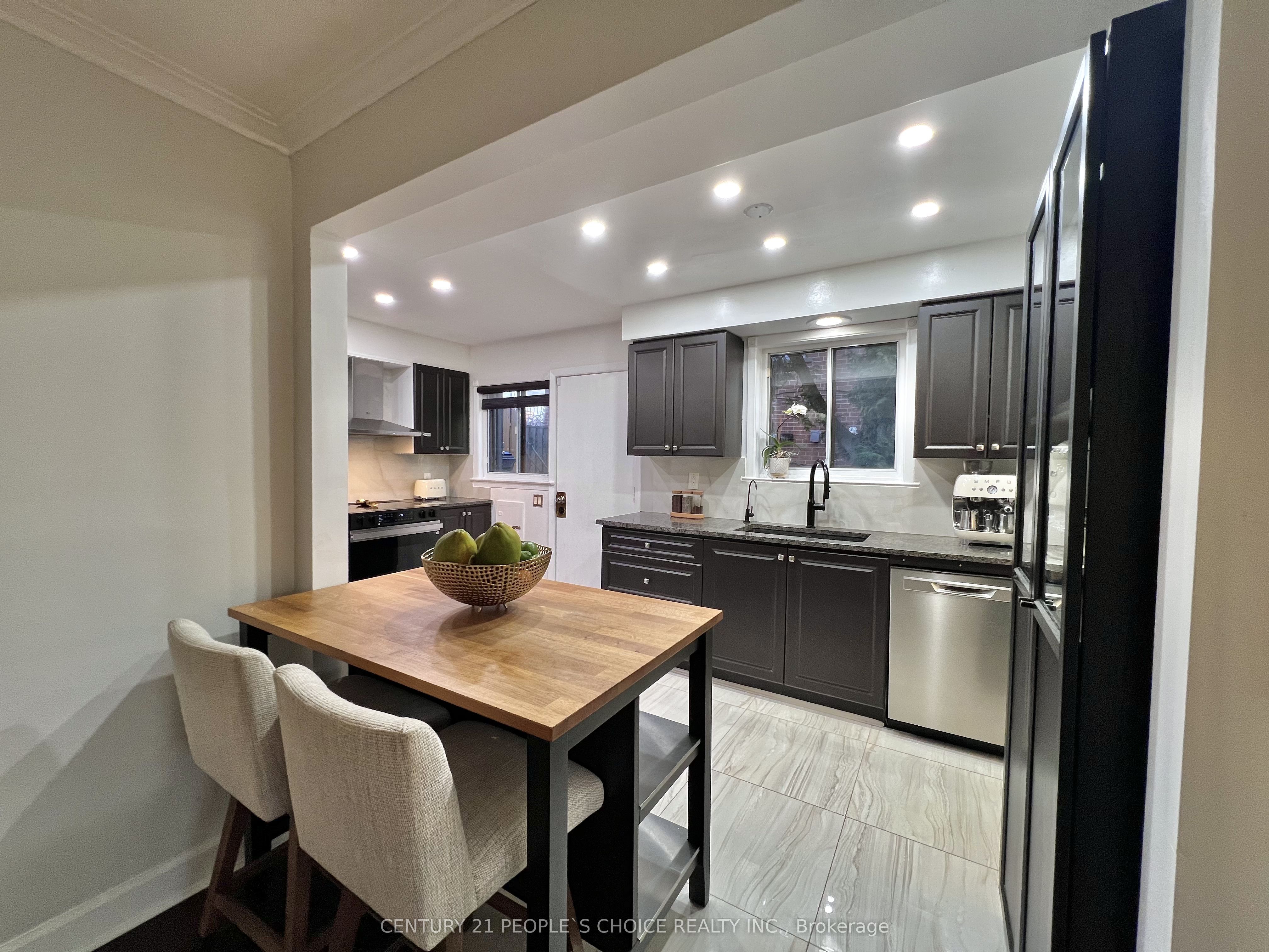 Additional image 6 of 73 Newlin Crescent, Toronto, ON, M3L 1X5
