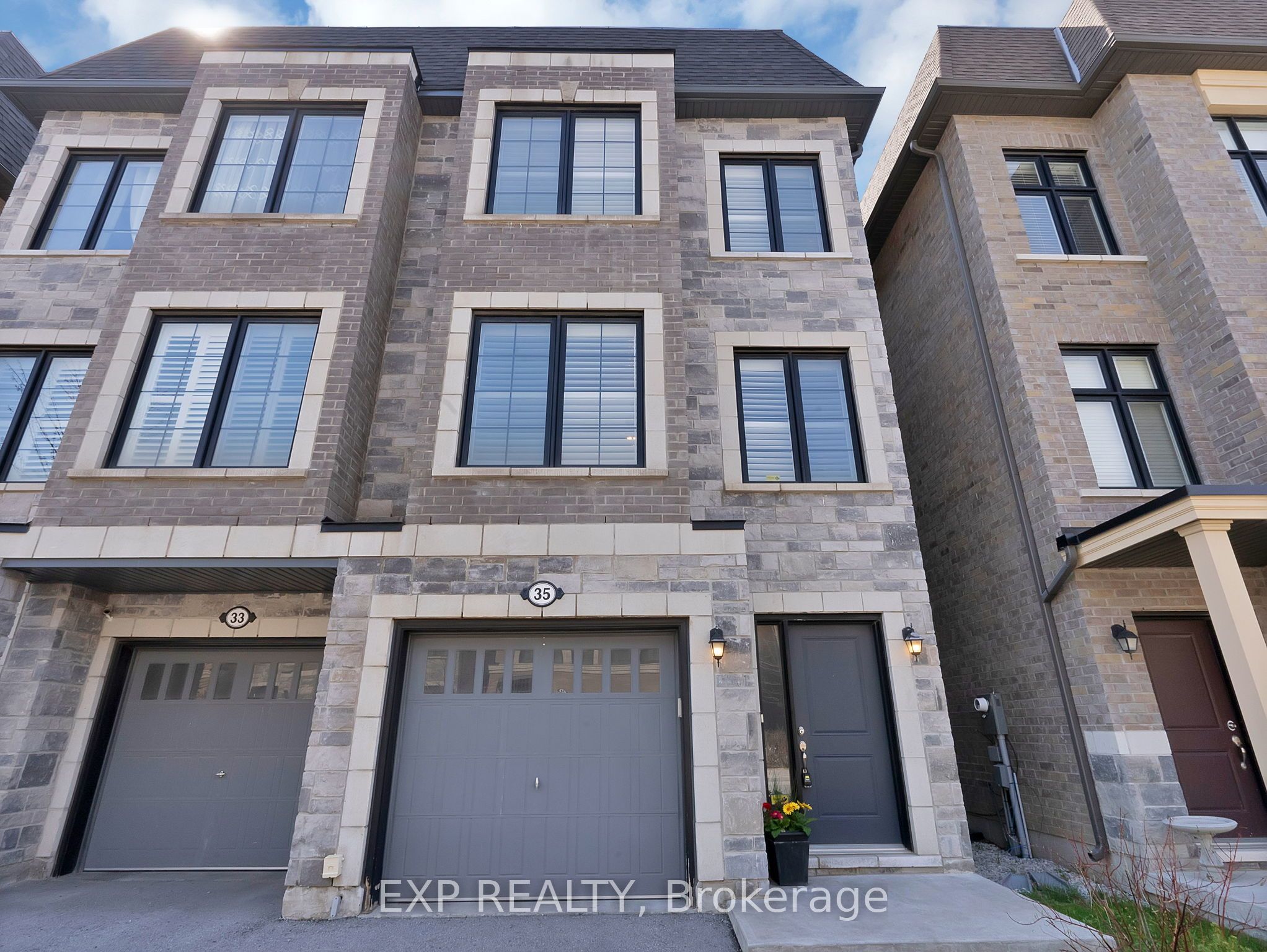 Additional image 2 of 35 Mcgurran Lane, Richmond Hill, ON, L4B 0G8