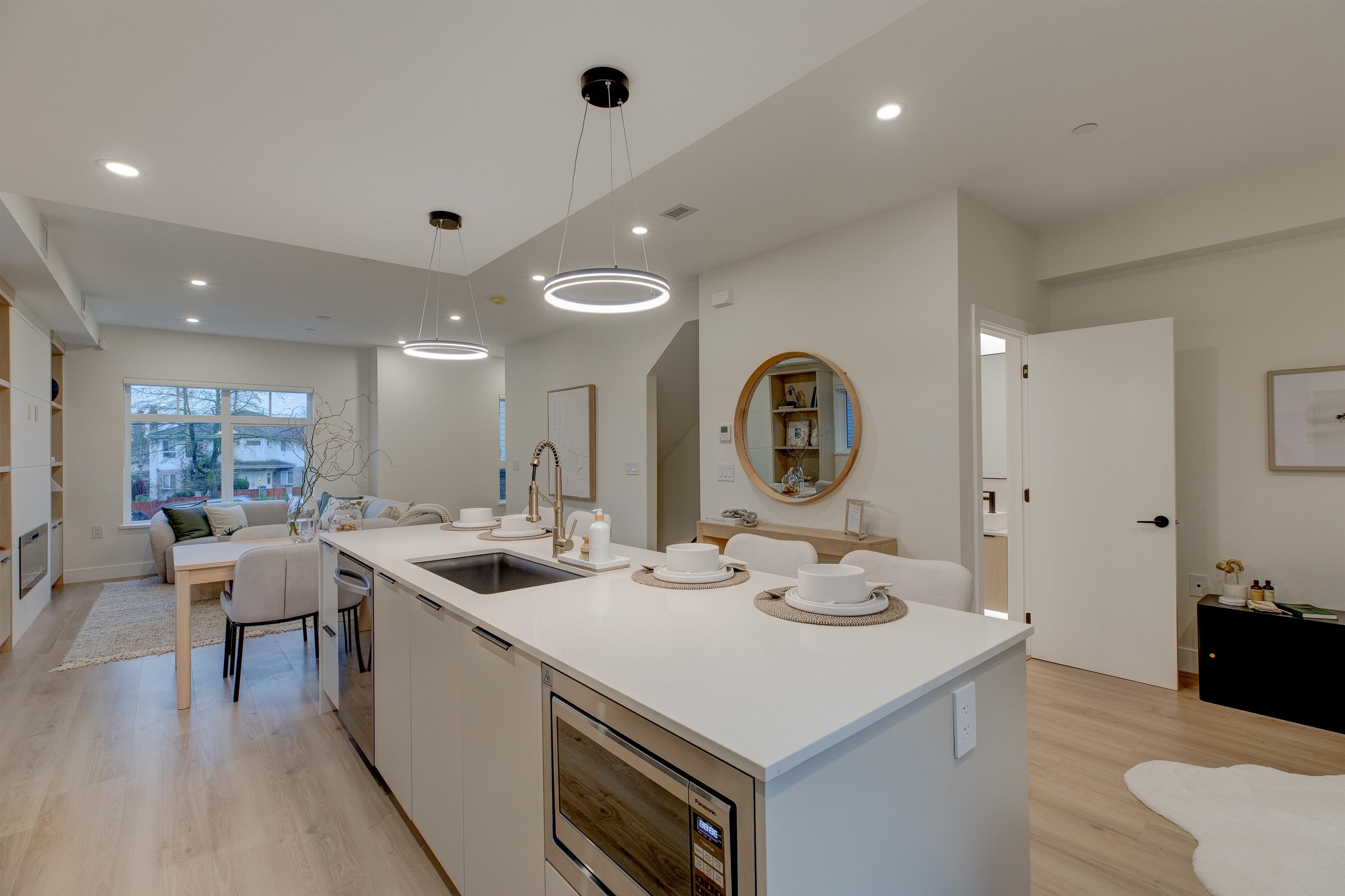 Additional image 2 of 7-339 Keary Street, New Westminster, BC, V3L 3L2
