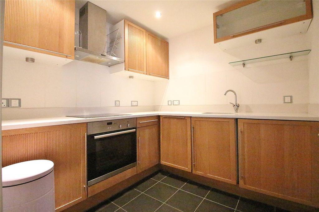 Additional image 6 of 2 bed flat for salePark Place, Clifton, Bristol BS8