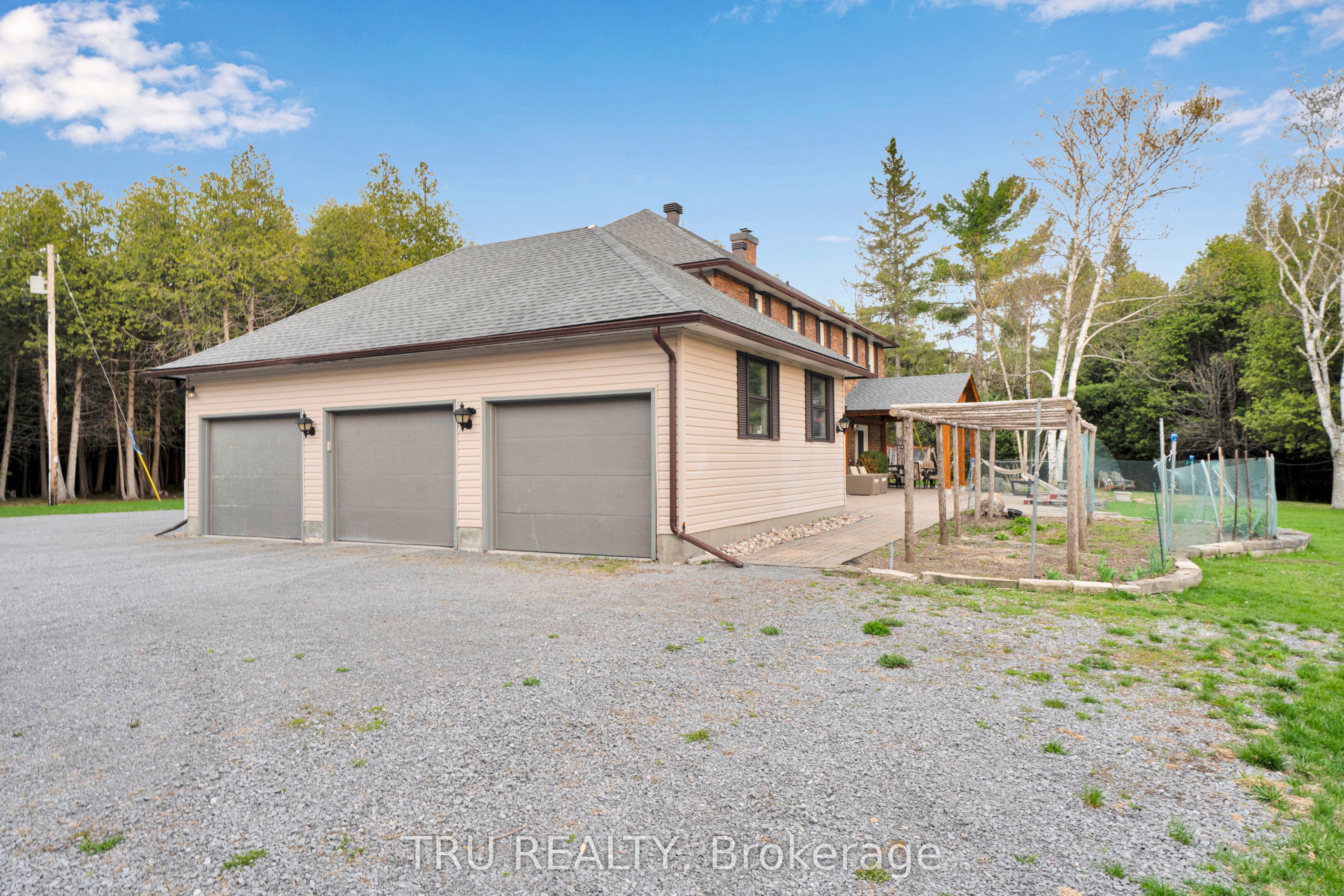 Additional image 2 of 2529 Marshwood Road, Ottawa, ON, K0A 1L0