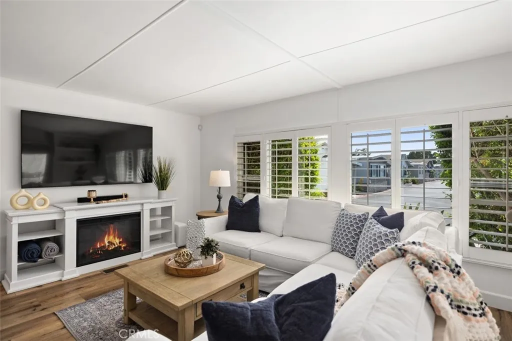 Additional image 11 of 264 Mayflower Dr, Newport Beach, CA 92660