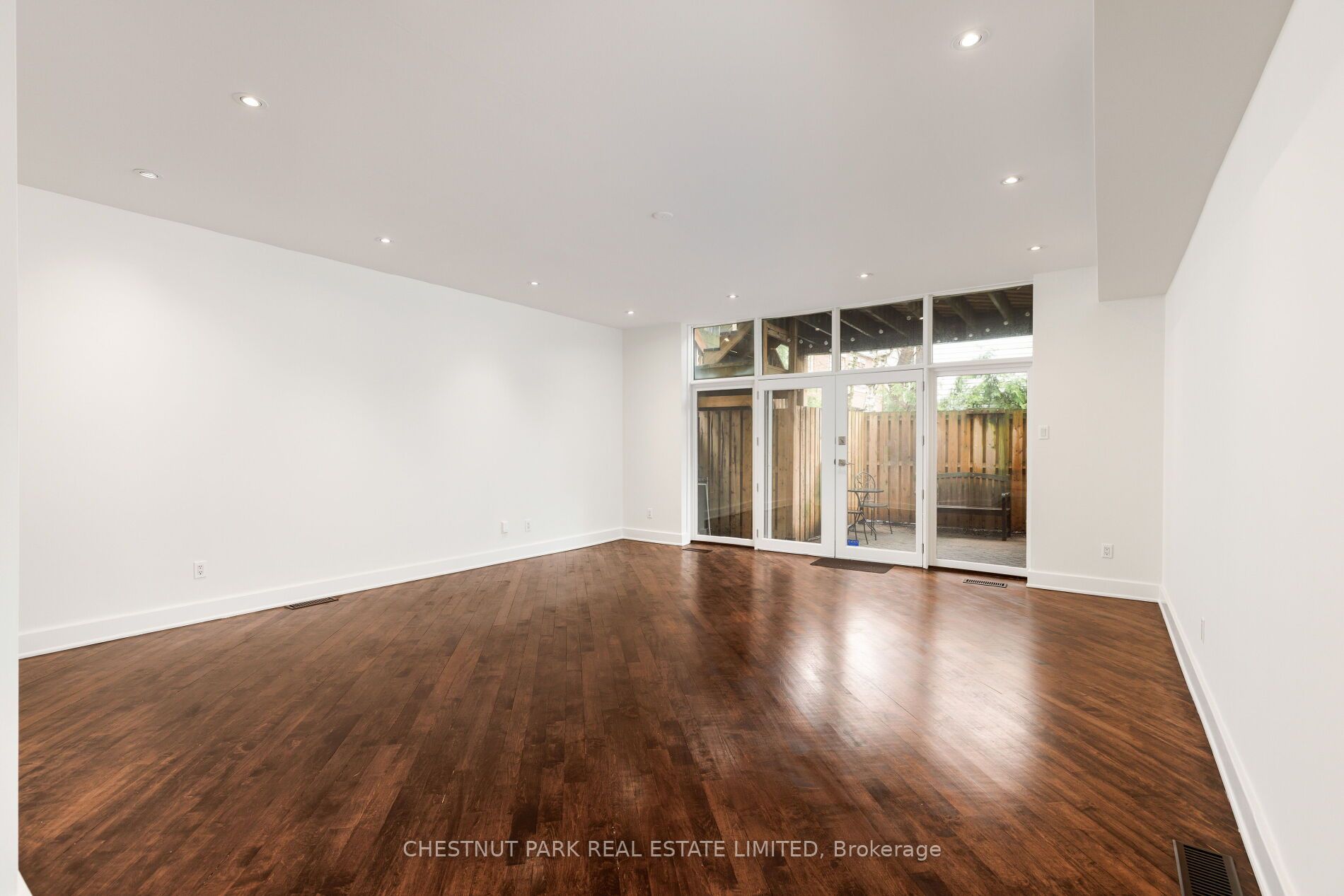 Additional image 5 of Main Fl-734 Huron Street, Toronto, ON, M4V 2W3