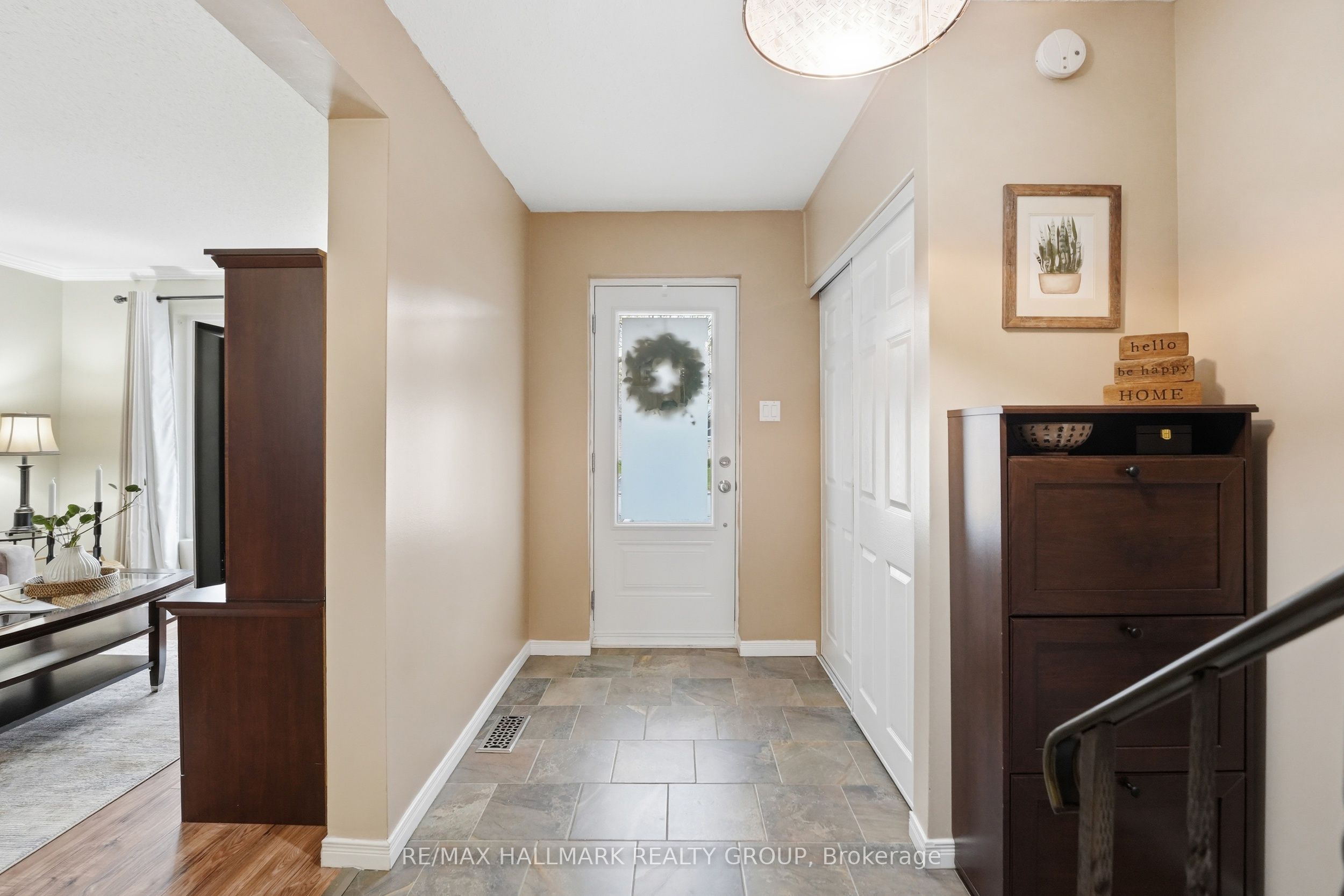 Additional image 2 of 59-2336 Orient Park Drive, Ottawa, ON, K1B 4N5