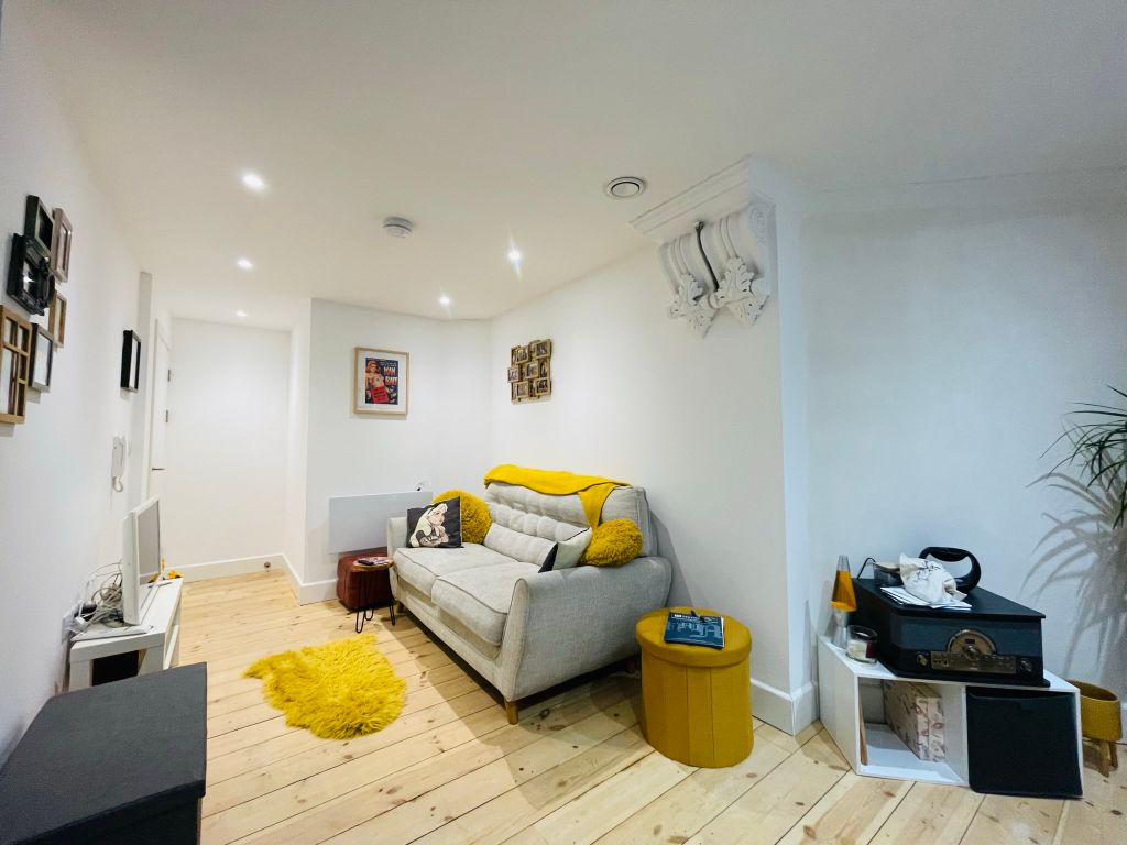 Additional image 2 of 1 bed flat to rentNew Connexion Street, Camborne TR14