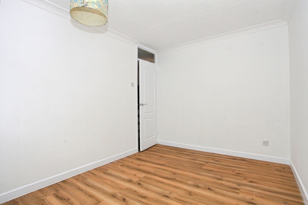 Additional image 18 of 5 bed semi-detached house to rentBathurst, Peterborough PE2